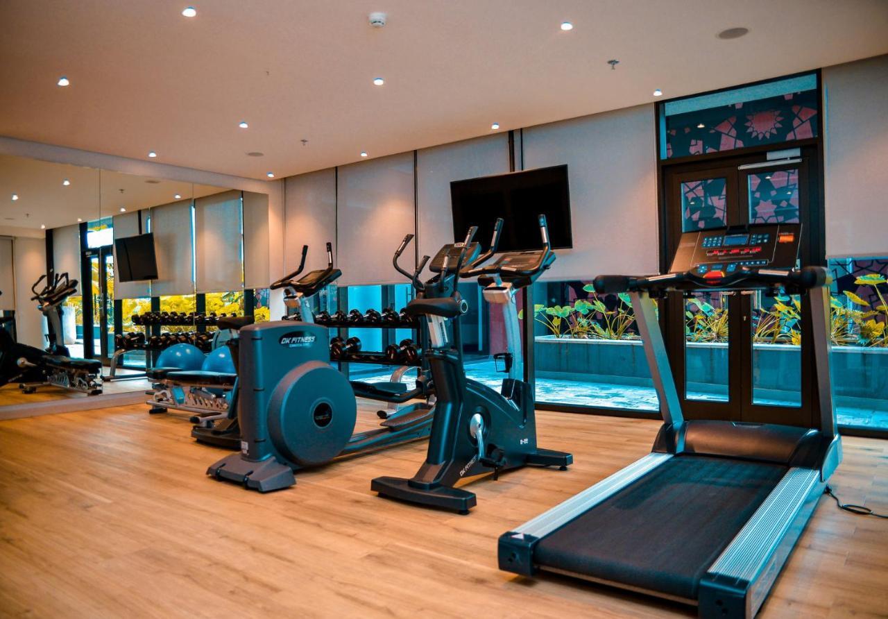 Crowne Plaza - By Ihg Hotel