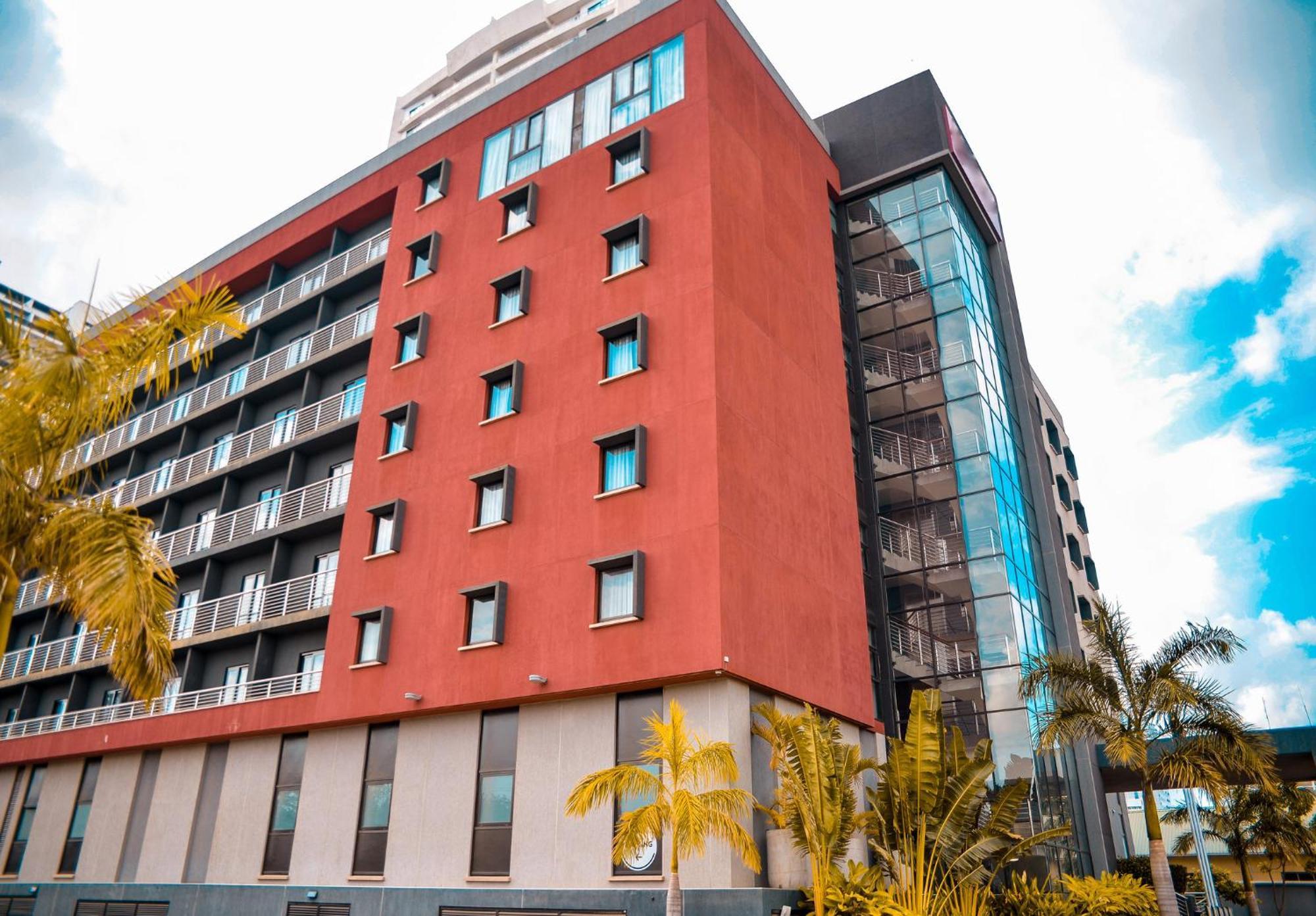 Crowne Plaza - By Ihg 4*