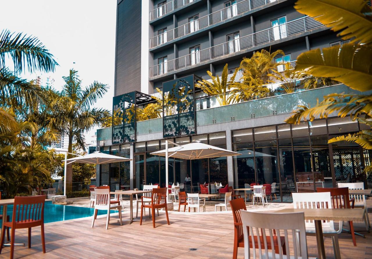 Отель Crowne Plaza - By Ihg Дар-эс-Саламе