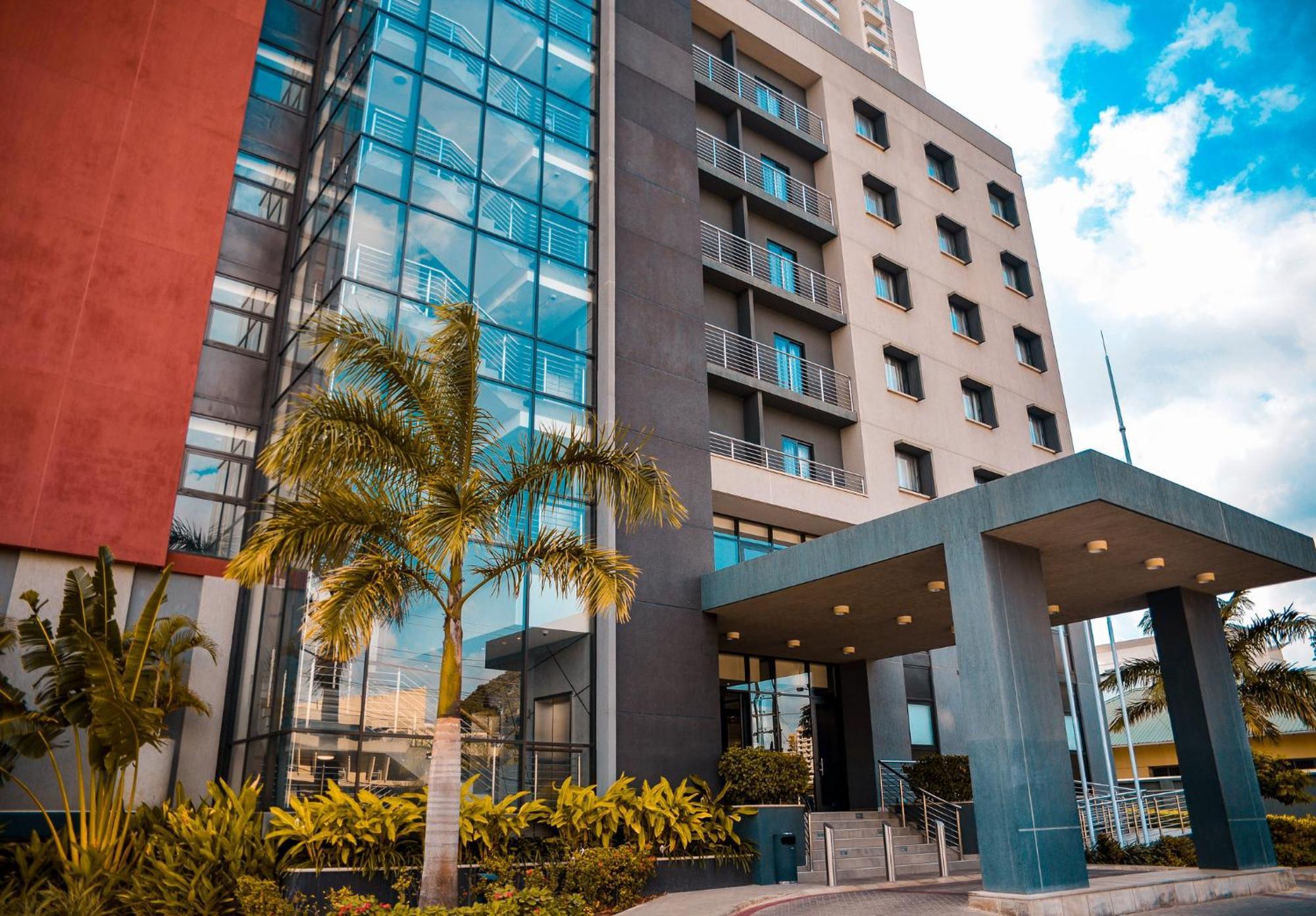 Crowne Plaza - By Ihg Hotel Dar es Salaam
