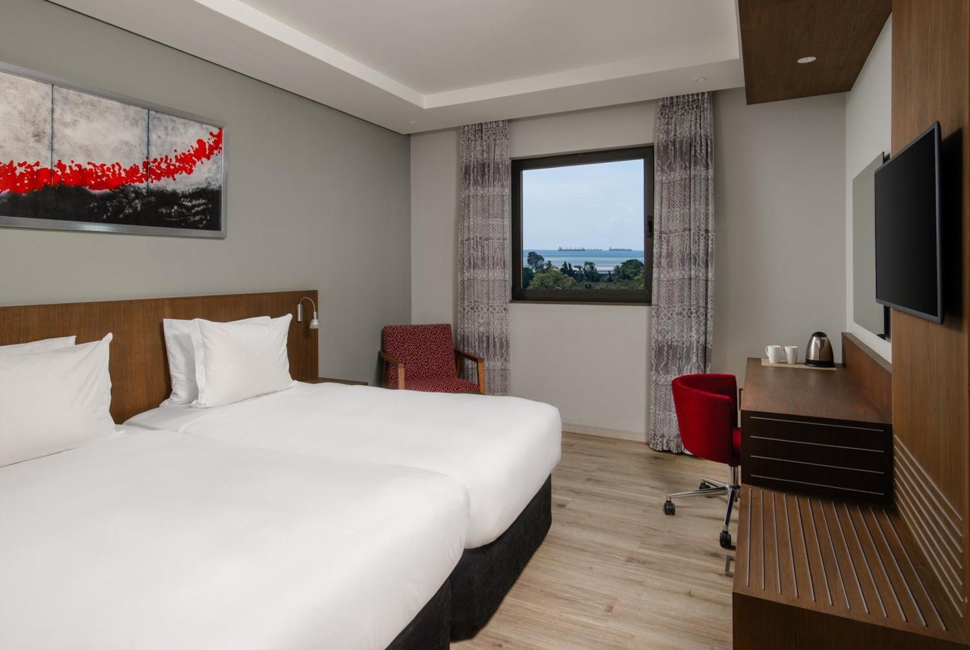 Crowne Plaza - By Ihg Dar es Salaam