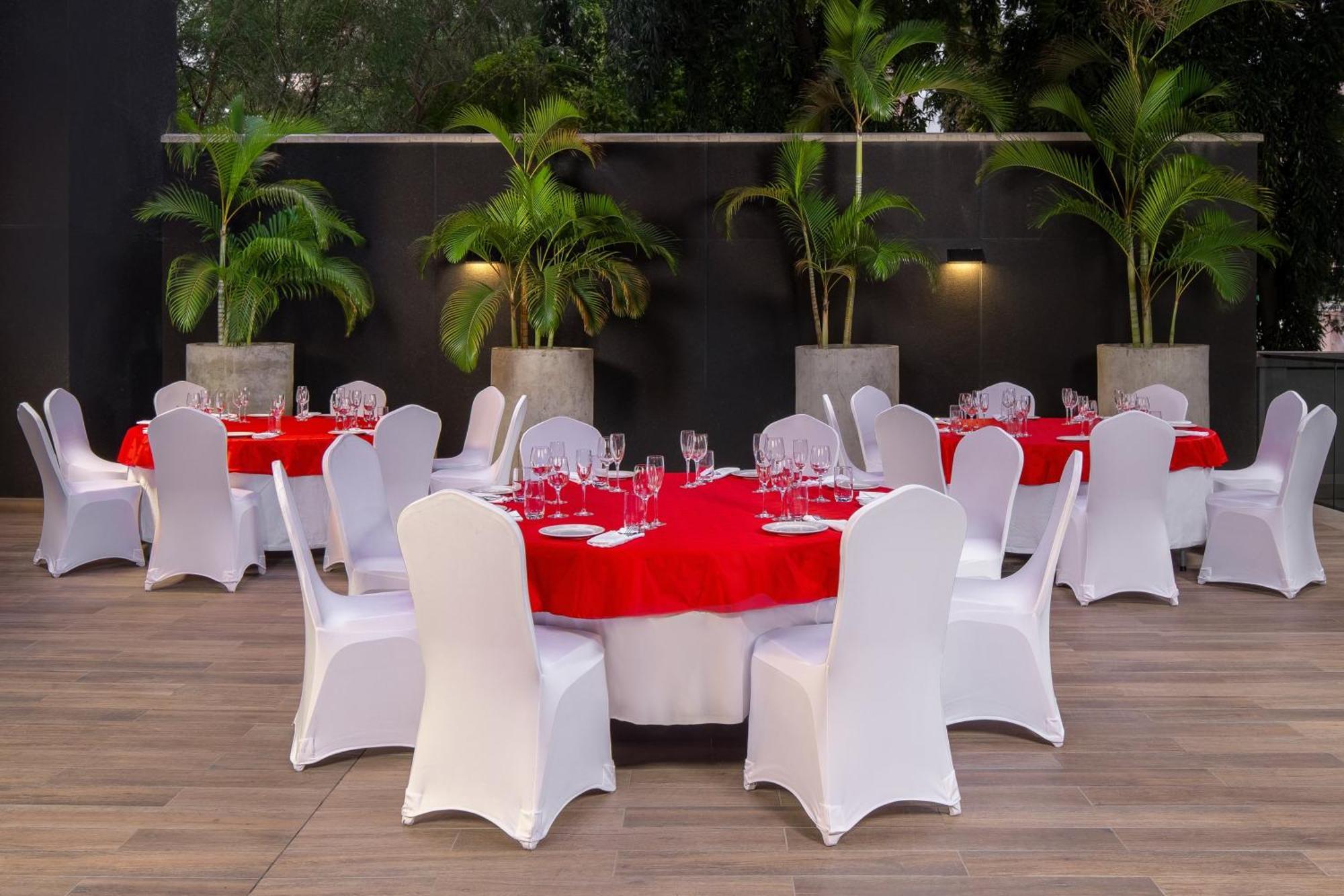 Crowne Plaza - By Ihg Hotel 4*
