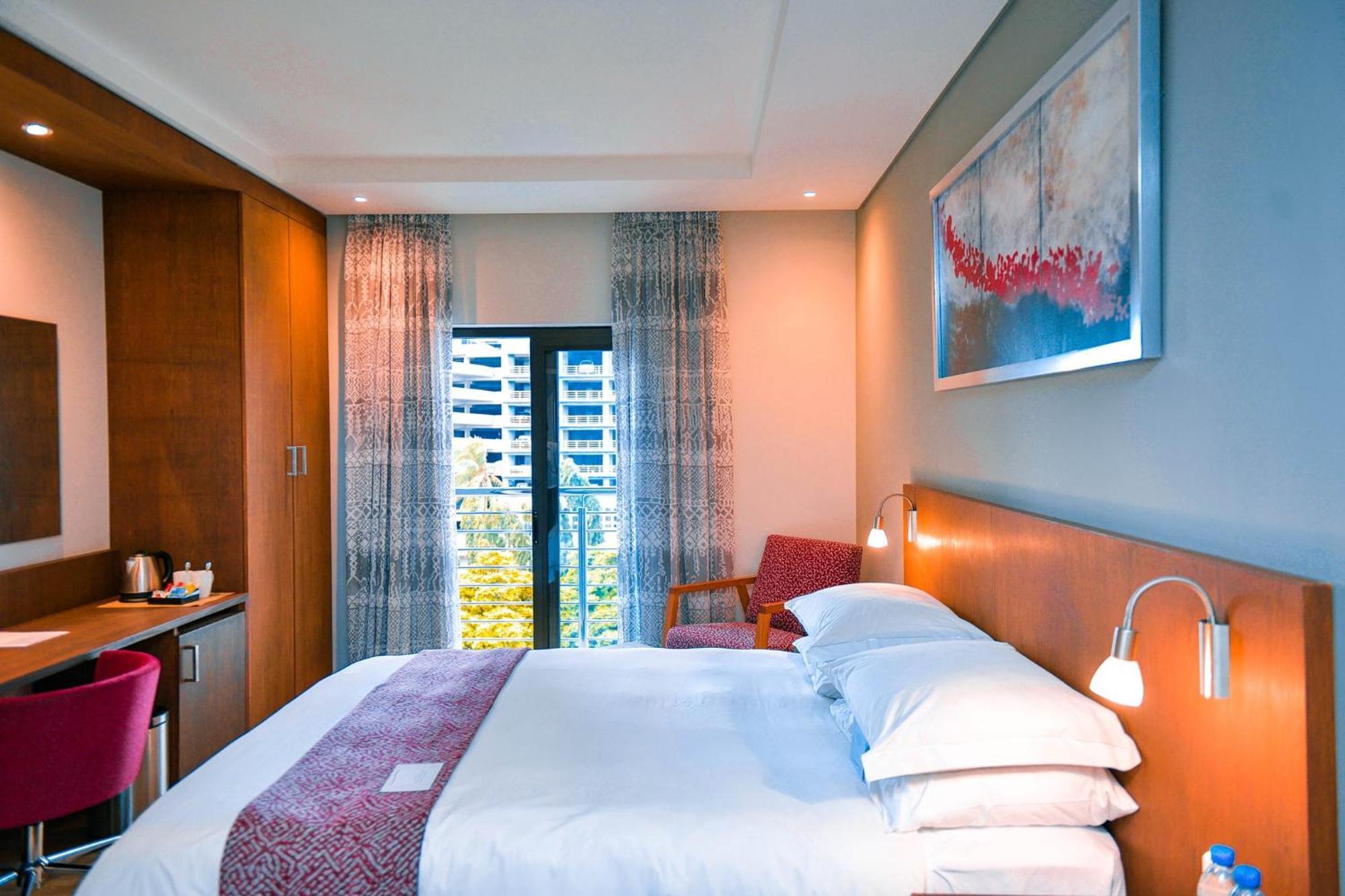 Crowne Plaza - By Ihg