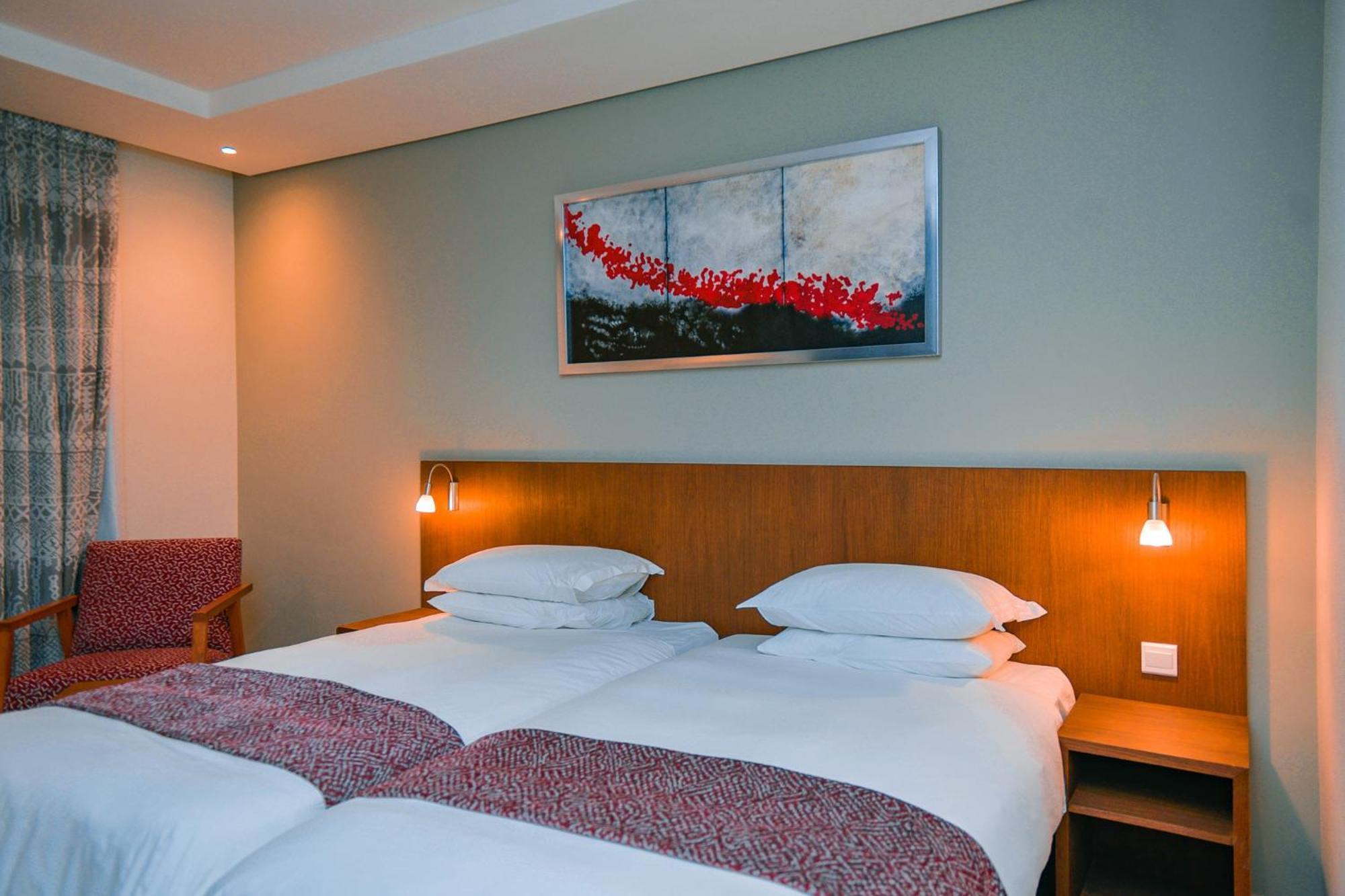 Отель Crowne Plaza - By Ihg